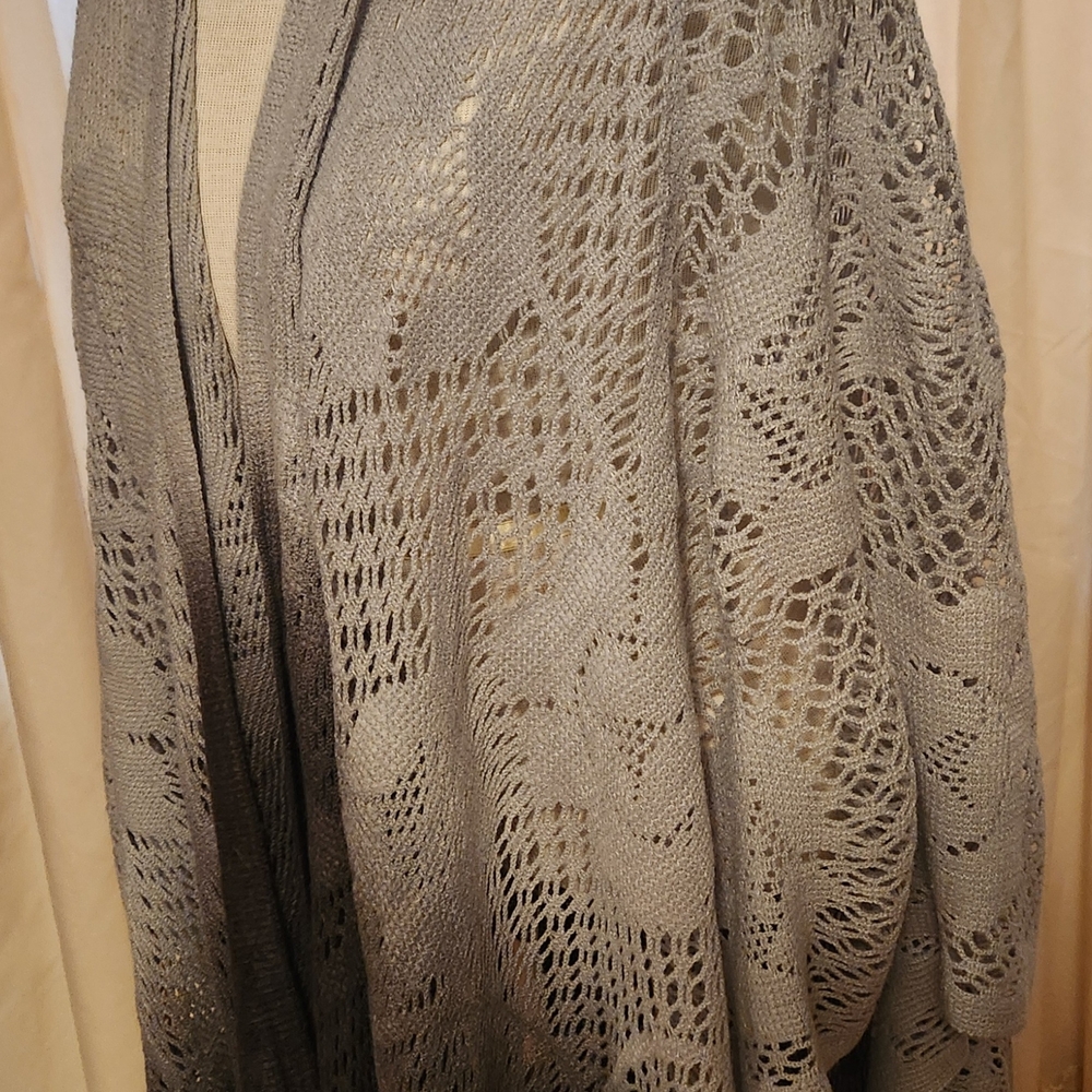 Elegant Gray Women's Sweater